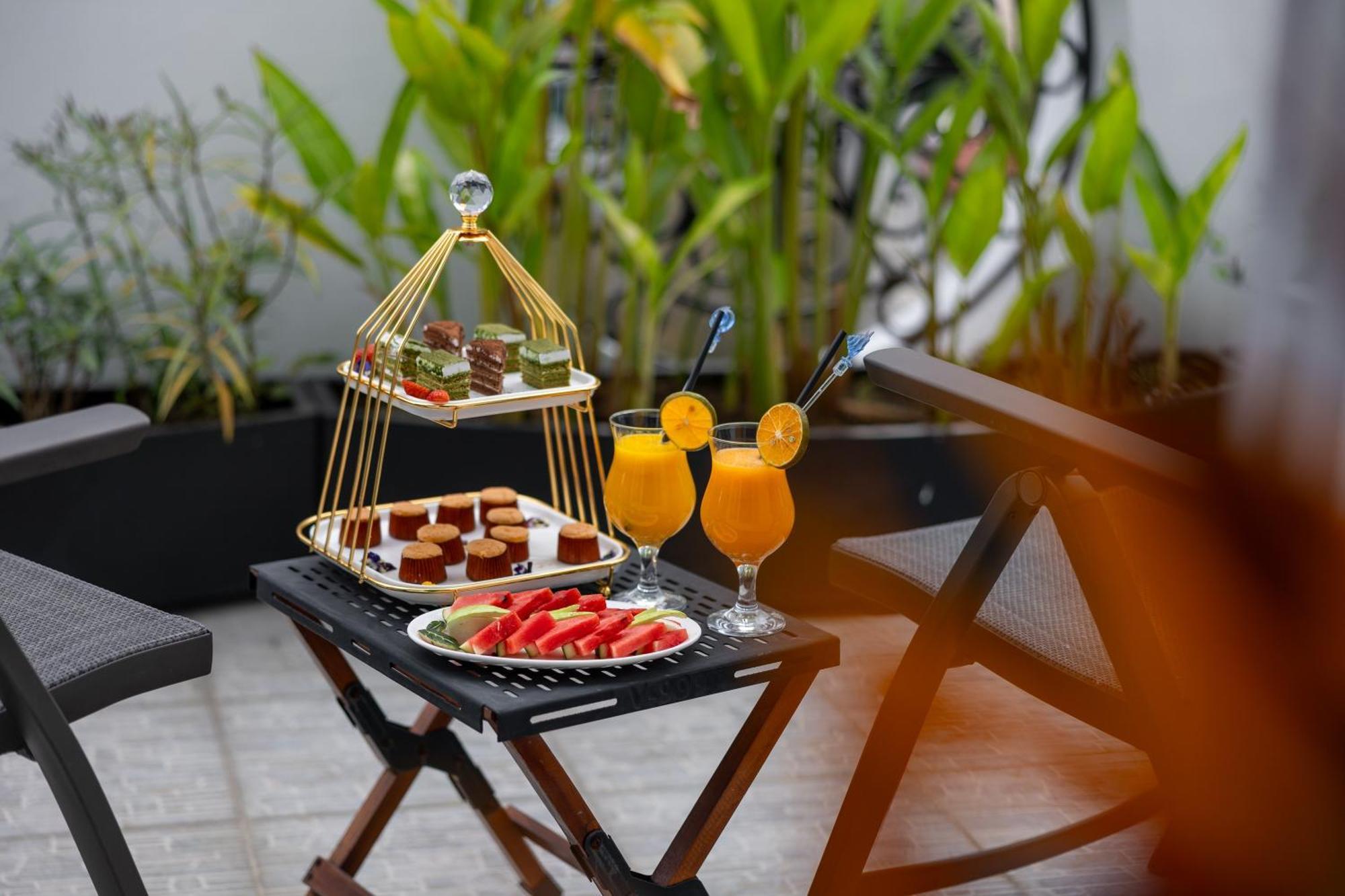 Golden Lotus Luxury Hotel Hanoi Exterior foto